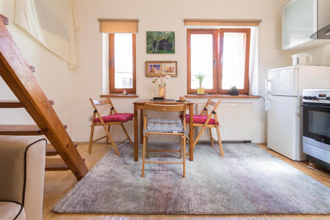 Lovers Nest Apartment Krakow Bagian luar foto