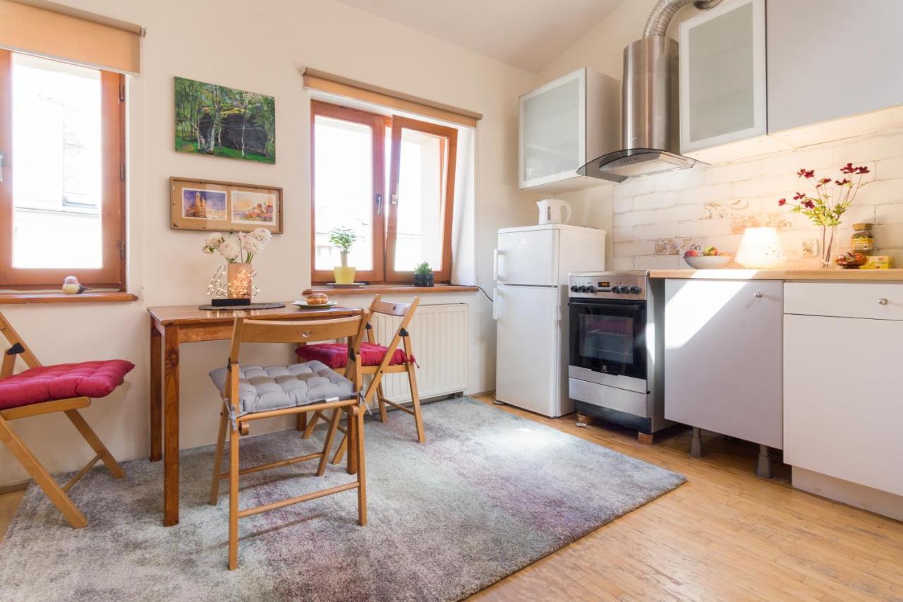 Lovers Nest Apartment Krakow Bagian luar foto